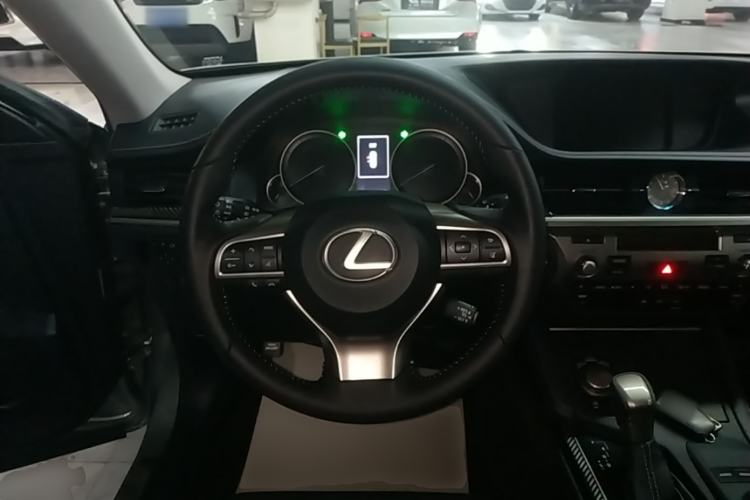 Used Lexus ES 2015 200 Elite Edition Steering Wheel