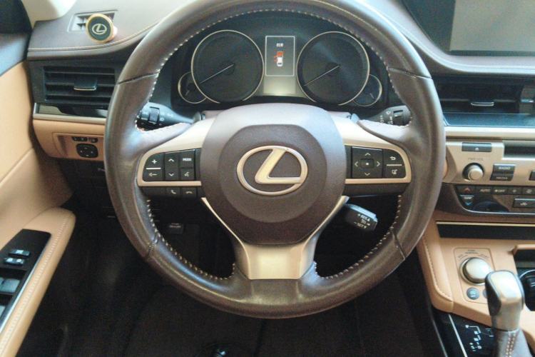 Used Lexus ES 2015 200 Elite Edition Steering Wheel