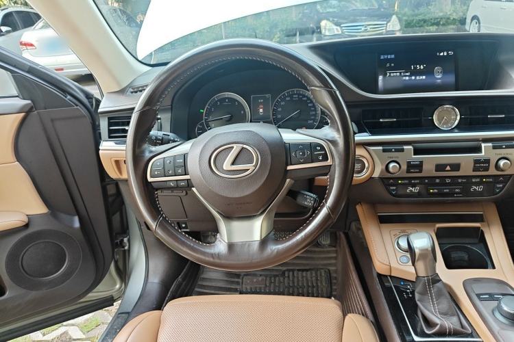 Used Lexus ES 2015 200 Elite Edition Steering Wheel