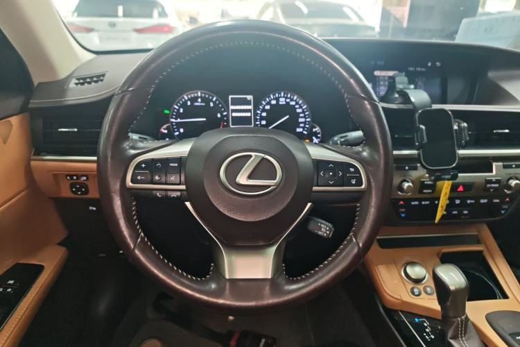 Used Lexus ES 2015 200 Elite Edition Steering Wheel