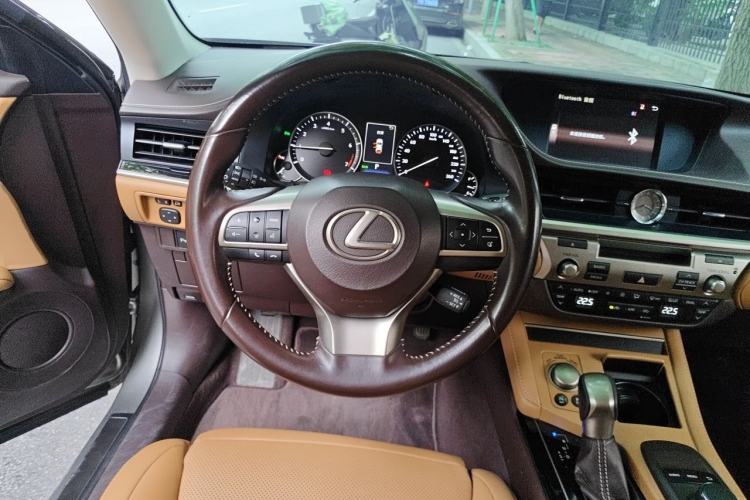 Used Lexus ES 2015 200 Elite Edition Steering Wheel