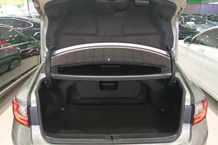 Used Lexus ES 2015 200 Elite Edition Trunk