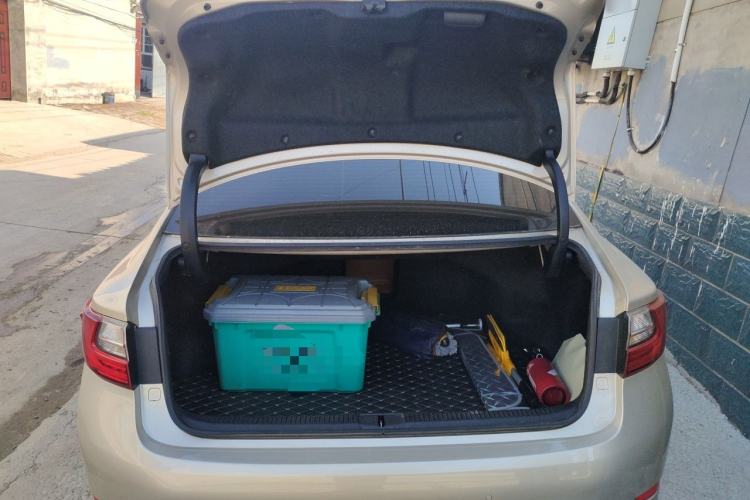 Used Lexus ES 2015 250 Elegant Edition Trunk