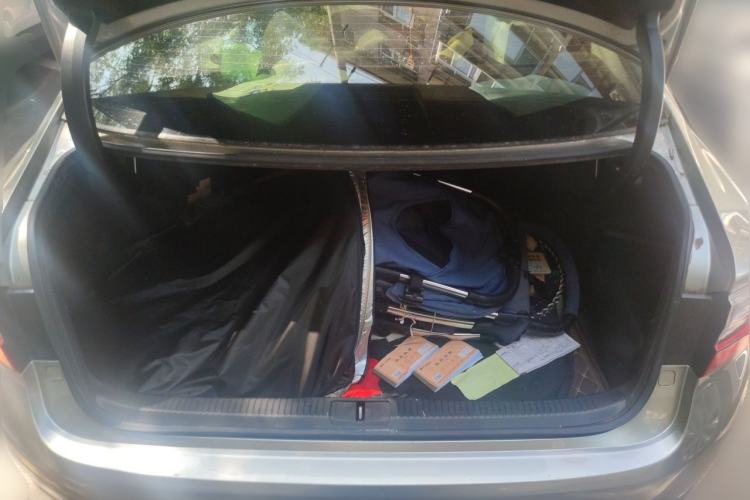 Used Lexus ES 2015 300h Comfort Edition Trunk