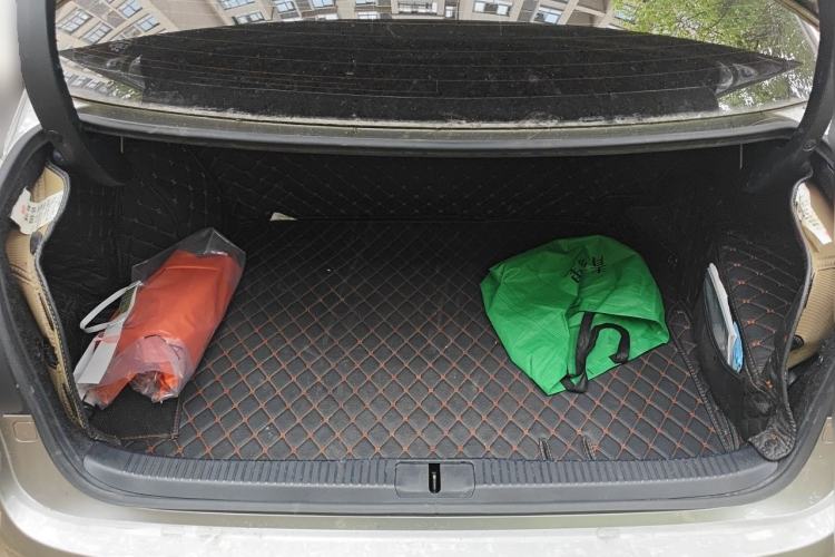 Used Lexus ES 2015 300h Comfort Edition Trunk
