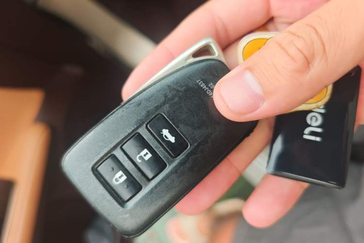 Used Lexus ES 2015 200 Elite Edition Vehicle Key