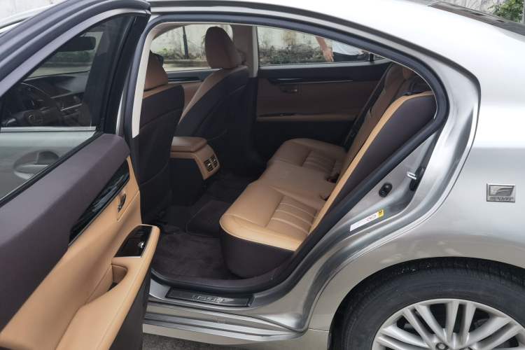 Used Lexus ES 2015 200 Elite Edition Left Rear Seat