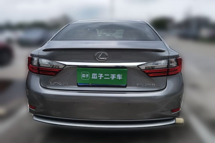 Used Lexus ES 2015 200 Elite Edition Rear