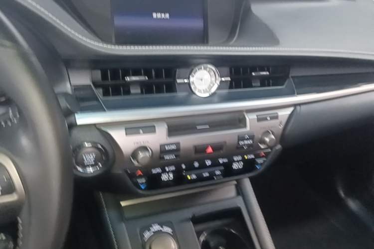 Used Lexus ES 2015 200 Elite Edition Audio And AC Panel