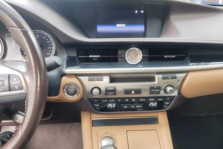 Used Lexus ES 2015 200 Elite Edition Audio And AC Panel
