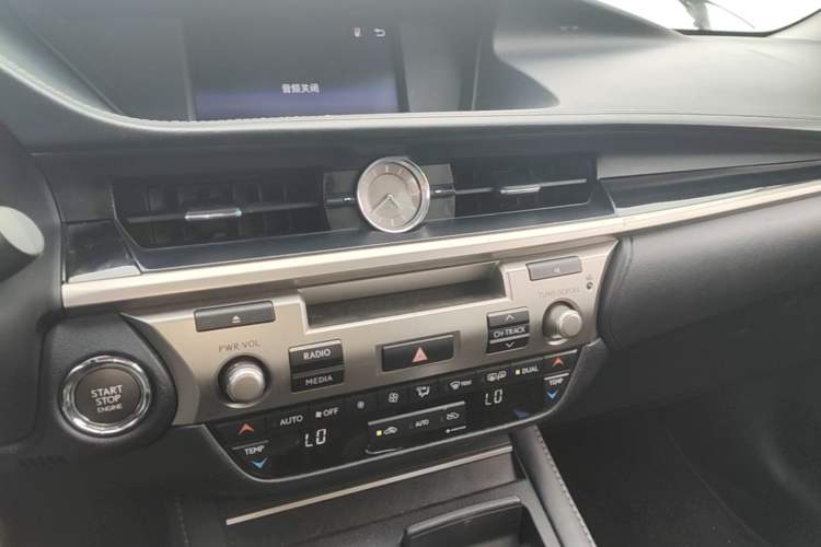 Used Lexus ES 2015 200 Elite Edition Audio And AC Panel