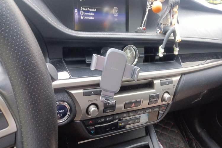 Used Lexus ES 2015 300h Comfort Edition Audio And AC Panel