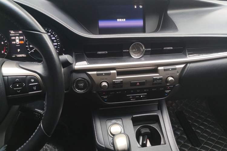Used Lexus ES 2015 200 Elite Edition Audio And AC Panel