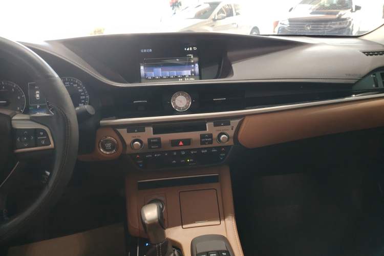 Used Lexus ES 2015 200 Elite Edition Audio And AC Panel