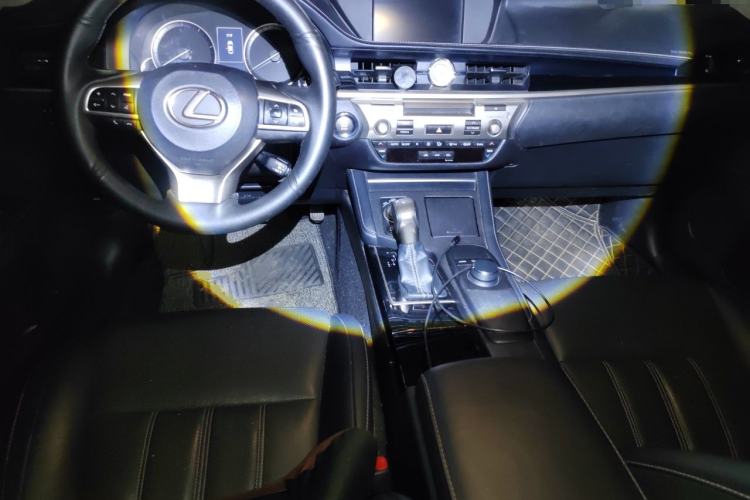 Used Lexus ES 2015 200 Elite Edition Center Console