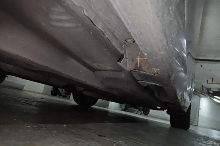 Used Lexus ES 2015 300h Comfort Edition Chassis Front Left