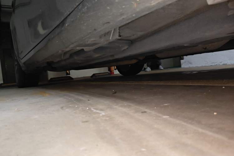 Used Lexus ES 2015 300h Comfort Edition Chassis Front Right