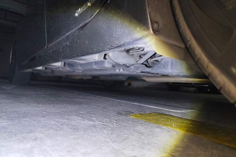 Used Lexus ES 2015 300h Comfort Edition Chassis Rear Left