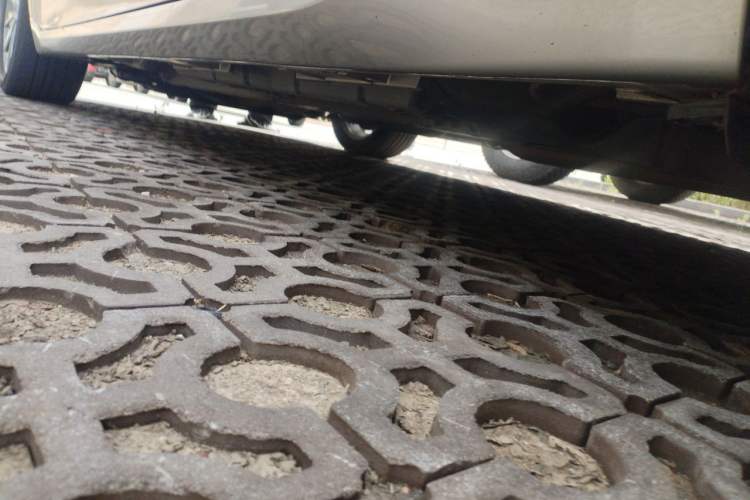 Used Lexus ES 2015 300h Comfort Edition Chassis Rear Left