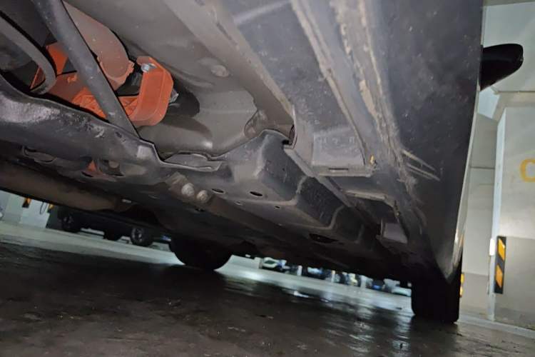 Used Lexus ES 2015 300h Comfort Edition Chassis Rear Right