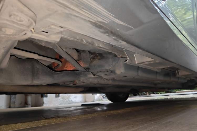 Used Lexus ES 2015 300h Comfort Edition Chassis Rear Right