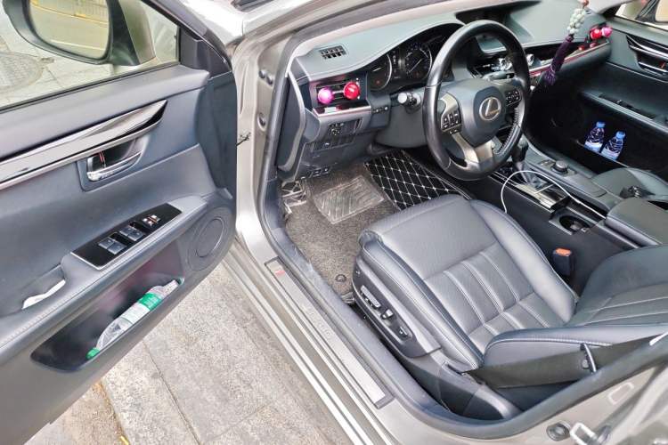 Used Lexus ES 2015 200 Elite Edition Driver Seat