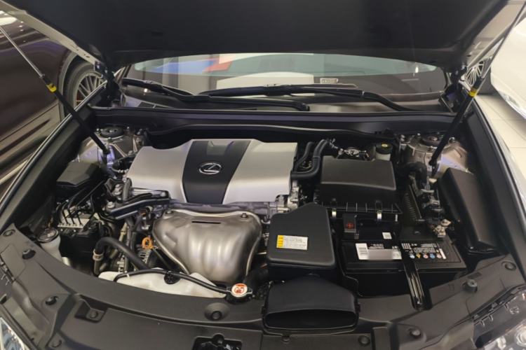 Used Lexus ES 2015 200 Elite Edition Engine Bay