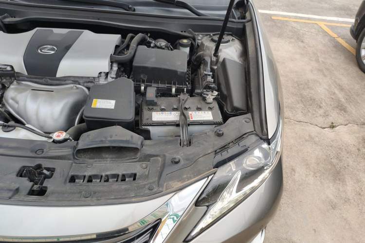 Used Lexus ES 2015 200 Elite Edition Engine Bay Left
