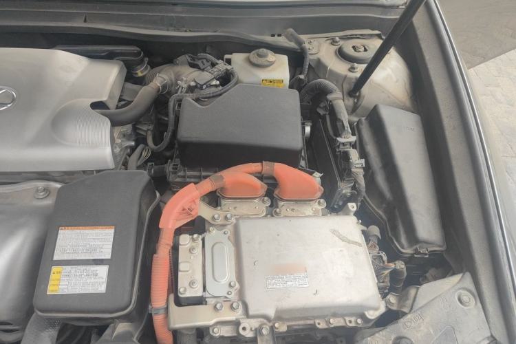Used Lexus ES 2015 300h Luxury Edition Engine Bay Left