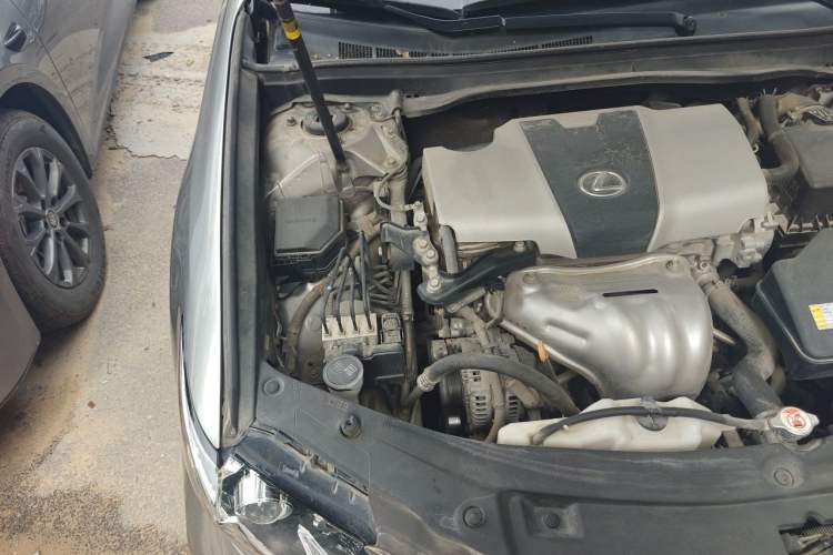 Used Lexus ES 2015 200 Comfort Edition Engine Bay Right