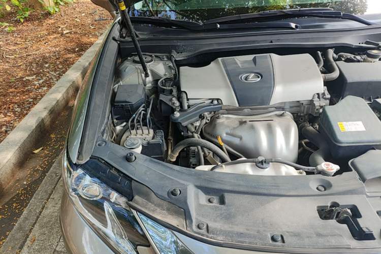 Used Lexus ES 2015 200 Elite Edition Engine Bay Right
