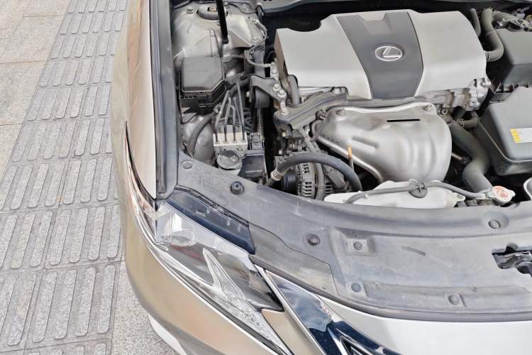 Used Lexus ES 2015 200 Elite Edition Engine Bay Right