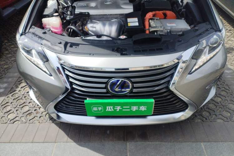 Used Lexus ES 2015 300h Comfort Edition Engine Bay