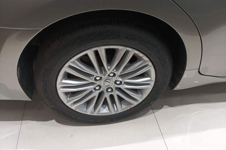 Used Lexus ES 2015 200 Elite Edition Exterior 3