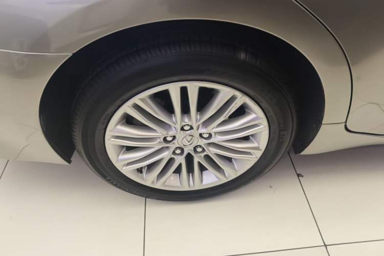 Used Lexus ES 2015 200 Elite Edition Exterior 5