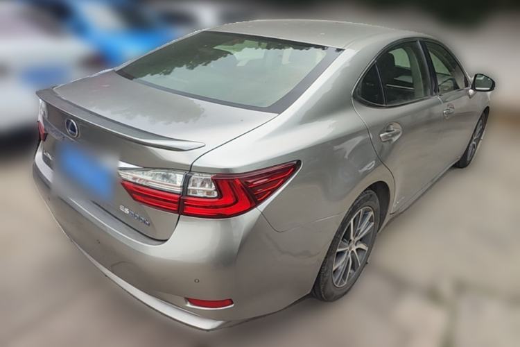 Used Lexus ES 2015 300h Luxury Edition Exterior 5