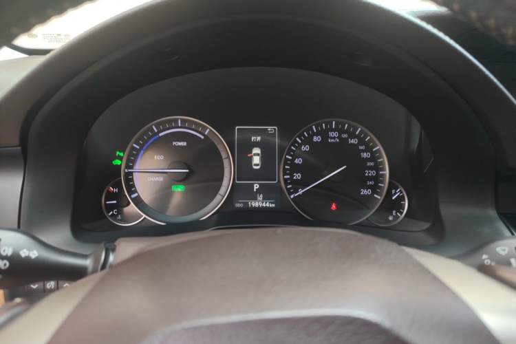 Used Lexus ES 2015 300h Comfort Edition Instrument Cluster