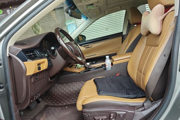 Used Lexus ES 2015 200 Comfort Edition Left Front Seat