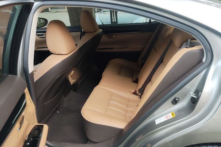 Used Lexus ES 2015 200 Elite Edition Left Rear Seat