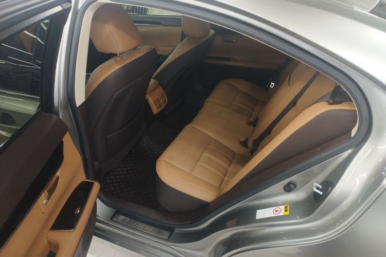 Used Lexus ES 2015 200 Elite Edition Left Rear Seat