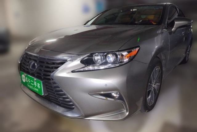 Used Lexus ES 2015 300h Comfort Edition