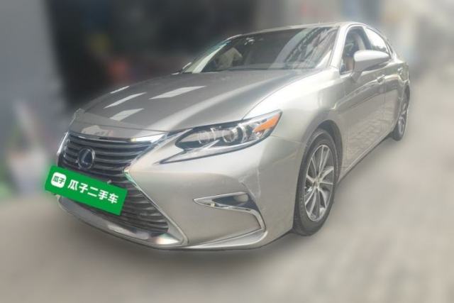 Used Lexus ES 2015 300h Luxury Edition