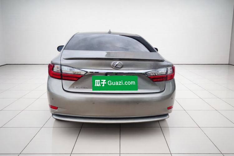 Used Lexus ES 2015 200 Elite Edition Rear