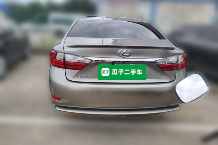 Used Lexus ES 2015 200 Elite Edition Rear