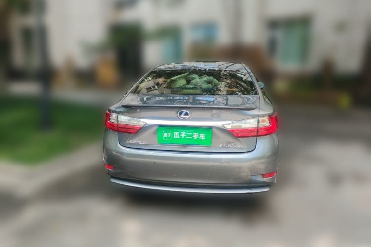 Used Lexus ES 2015 300h Comfort Edition Rear