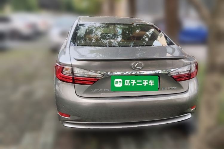 Used Lexus ES 2015 200 Elite Edition Rear