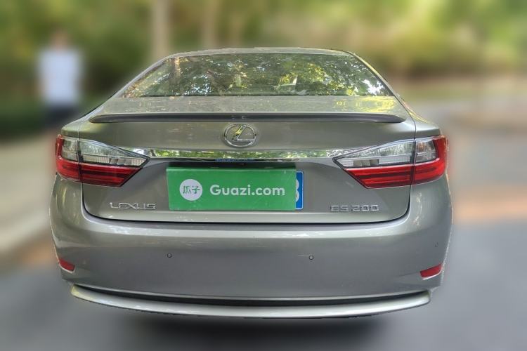 Used Lexus ES 2015 200 Elite Edition Rear