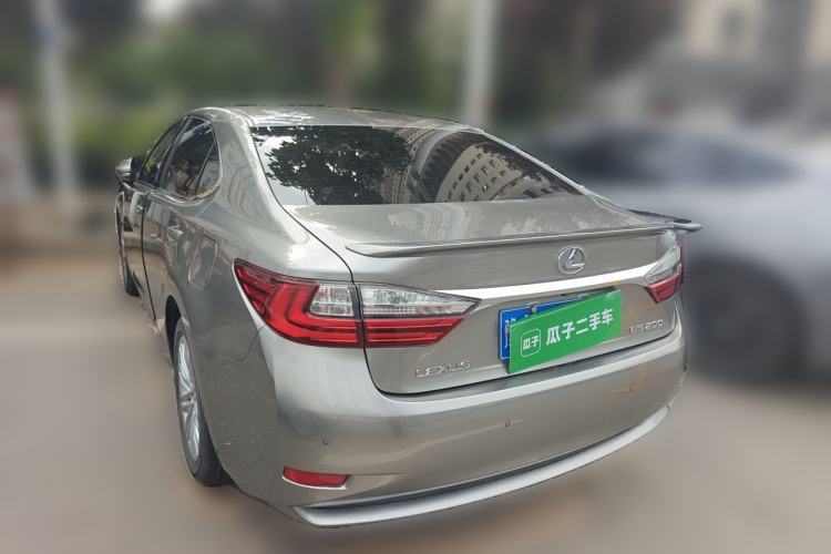 Used Lexus ES 2015 200 Comfort Edition Rear Left 45 Deg
