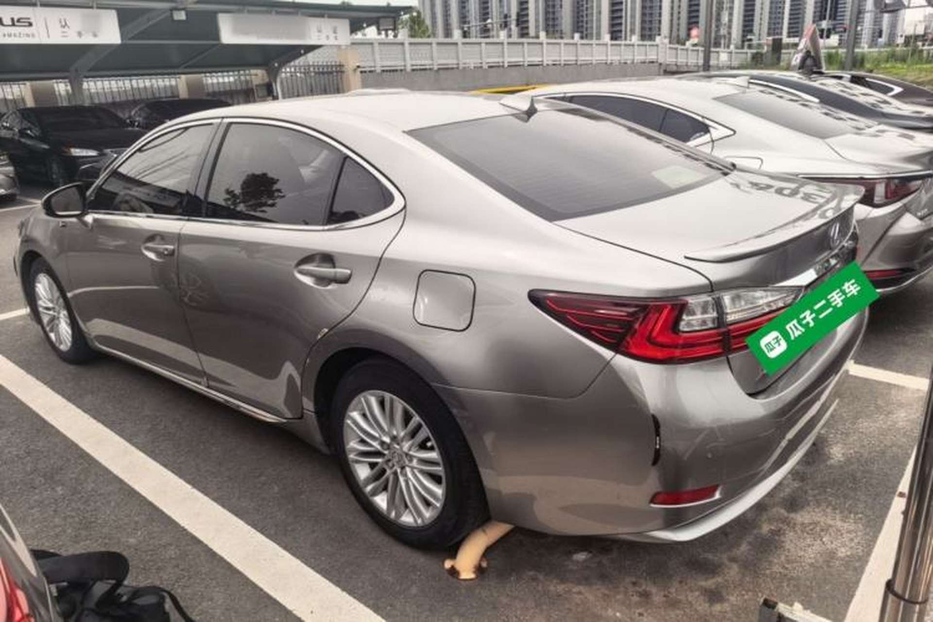 Used Lexus ES 2015 200 Elite Edition Rear Left 45 Deg