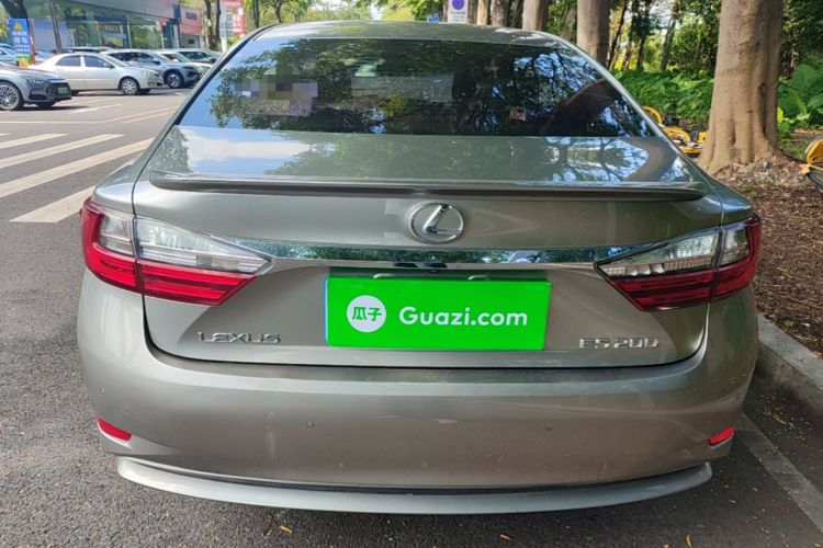 Used Lexus ES 2015 200 Elite Edition Rear
